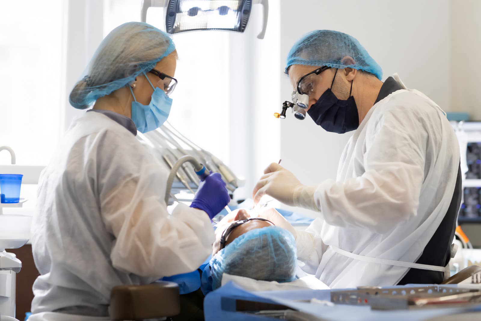 procedura dinti ficsi in 24 de ore